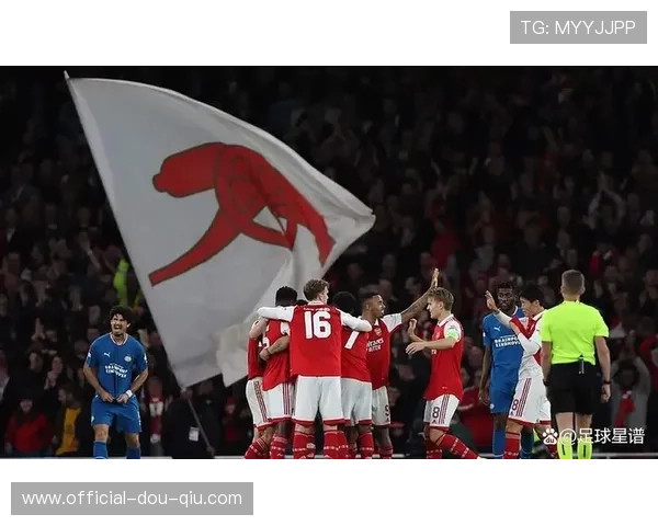 曼城半场领先遭扳平，防线前压暴露空间利用问题